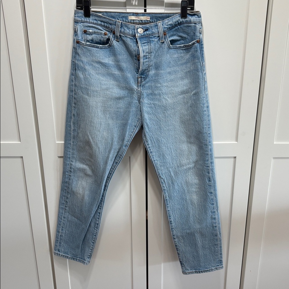 Levi’s 501 Wedgie button fly jeans 99% cotton